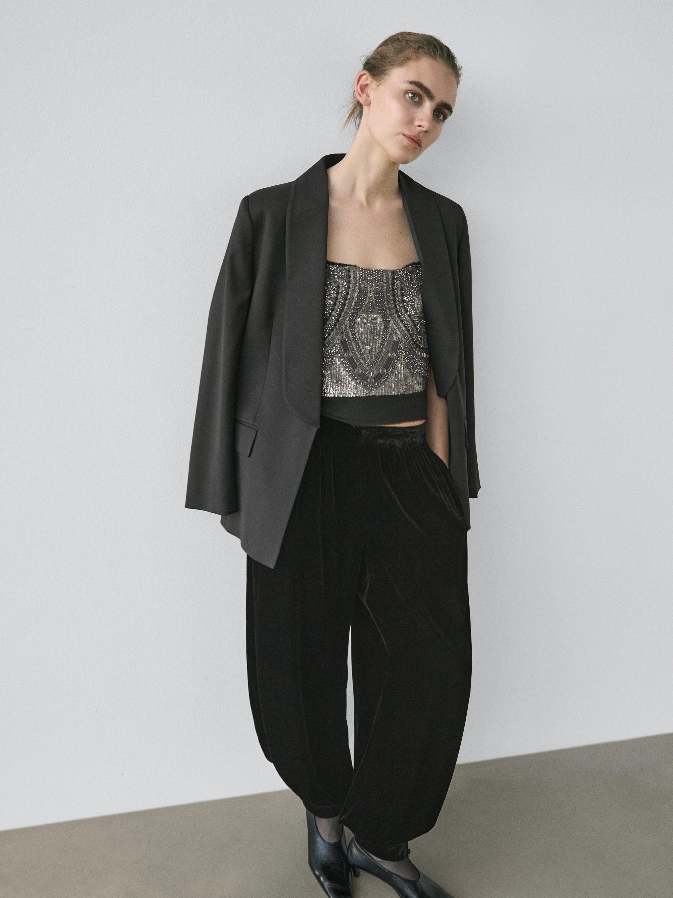 Top with embroidered details - STUDIO